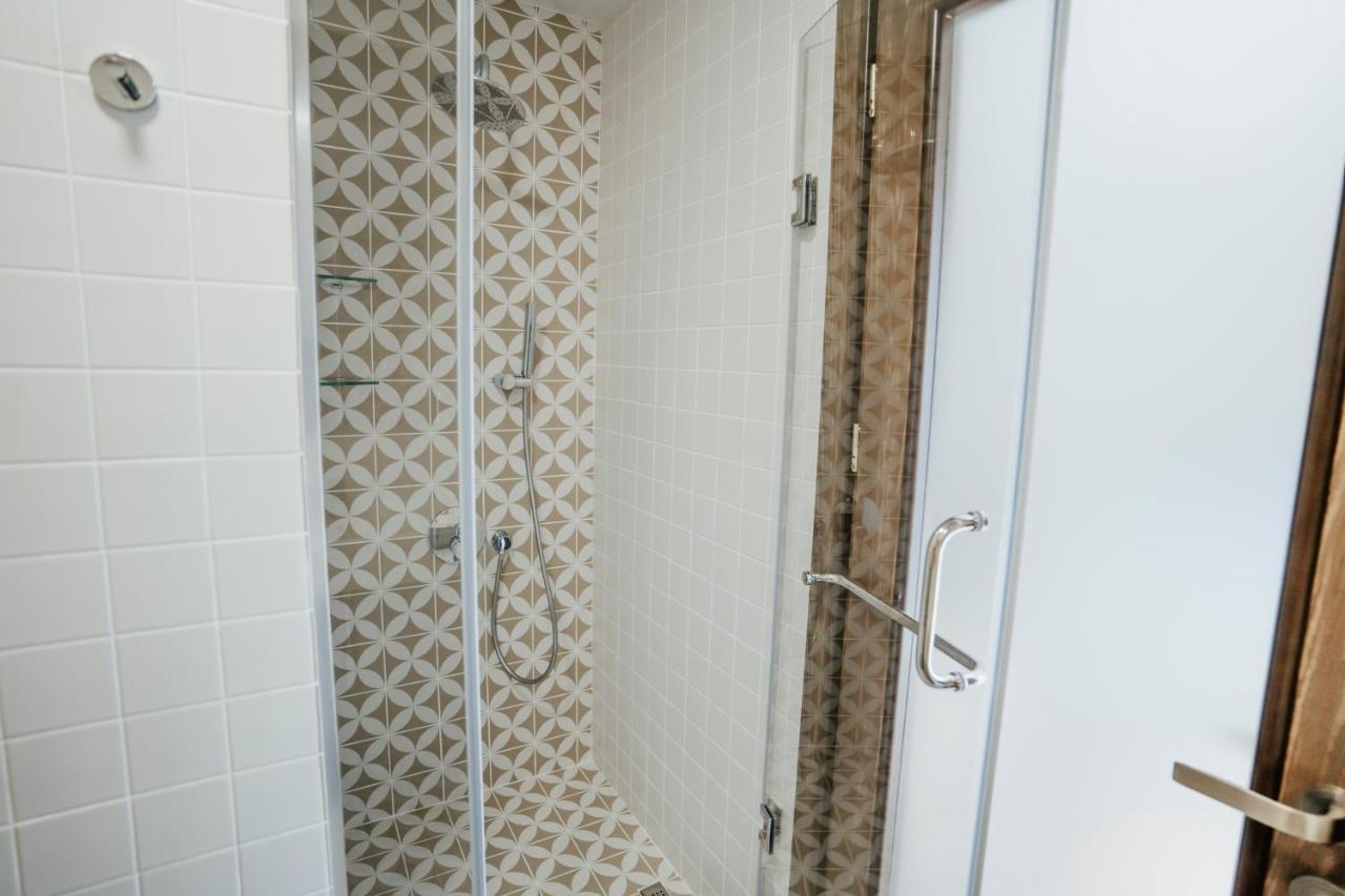 West Apart Hotel Batumi Ngoại thất bức ảnh