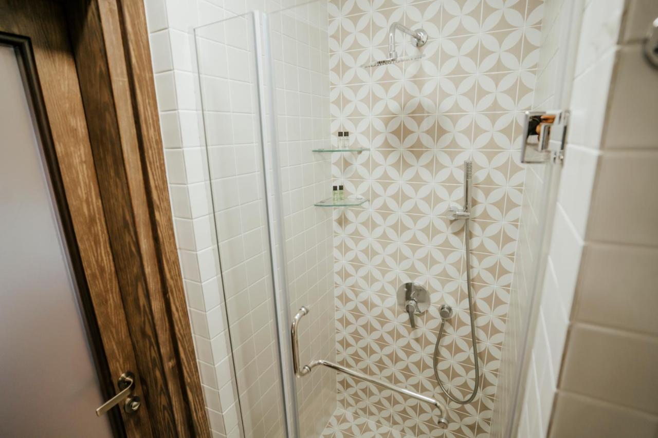 West Apart Hotel Batumi Ngoại thất bức ảnh