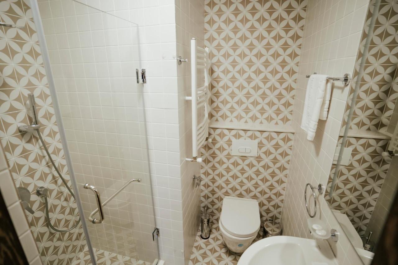 West Apart Hotel Batumi Ngoại thất bức ảnh