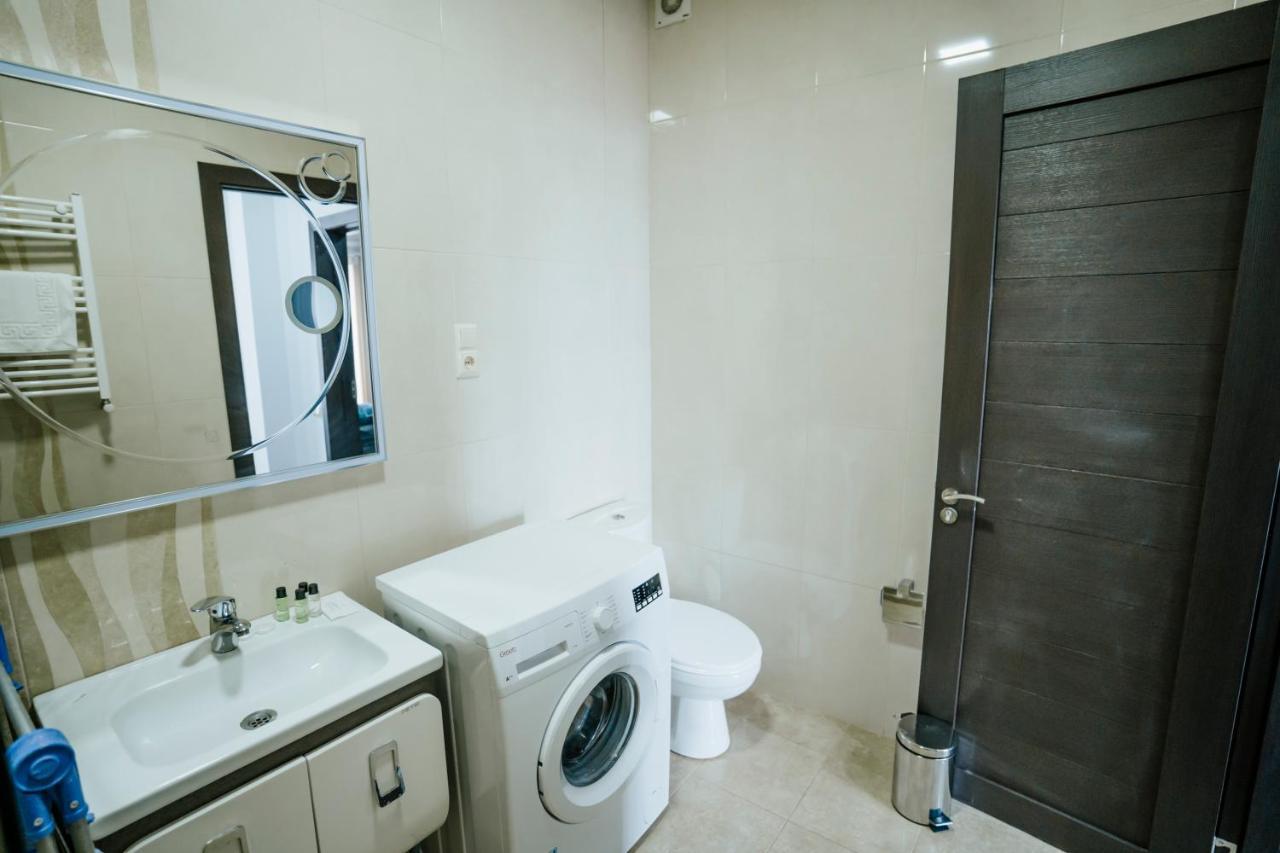 West Apart Hotel Batumi Ngoại thất bức ảnh