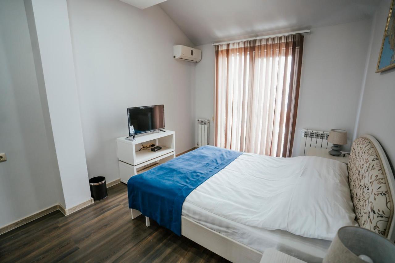 West Apart Hotel Batumi Ngoại thất bức ảnh