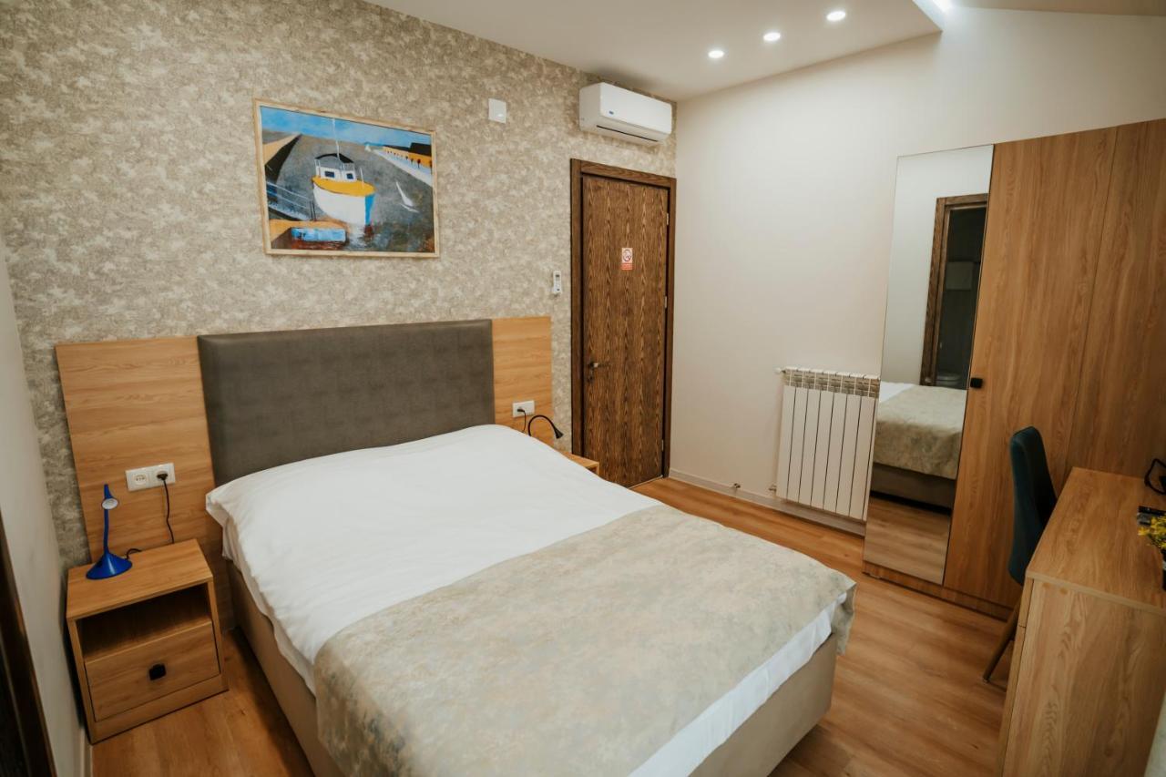 West Apart Hotel Batumi Ngoại thất bức ảnh